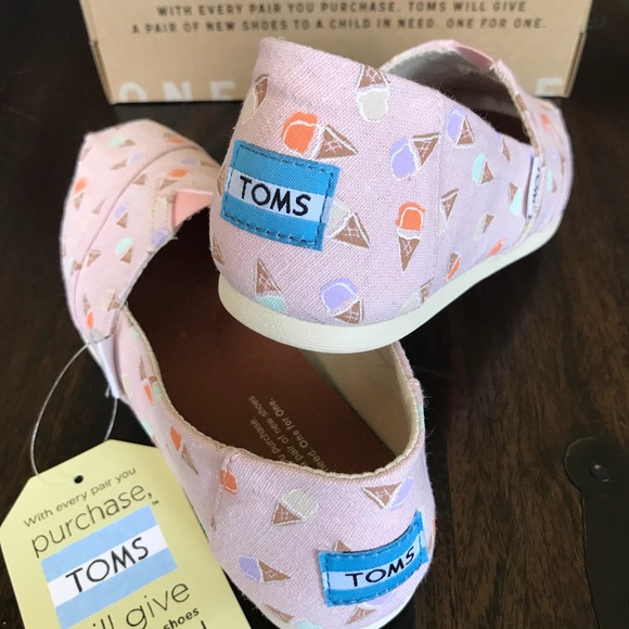 Toms classic blossom ice cream - Picture 2 of 6